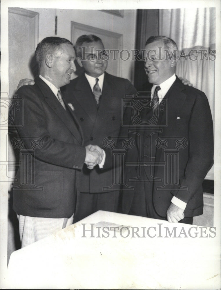 1935 Press Photo Homer Guck publisher Chicago Herald Edwin Austin Union League - Historic Images