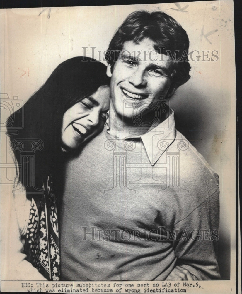 1971 Press Photo Ryan O&#39;Neal Love Story Ali MacGraw - RSM15025 - Historic Images