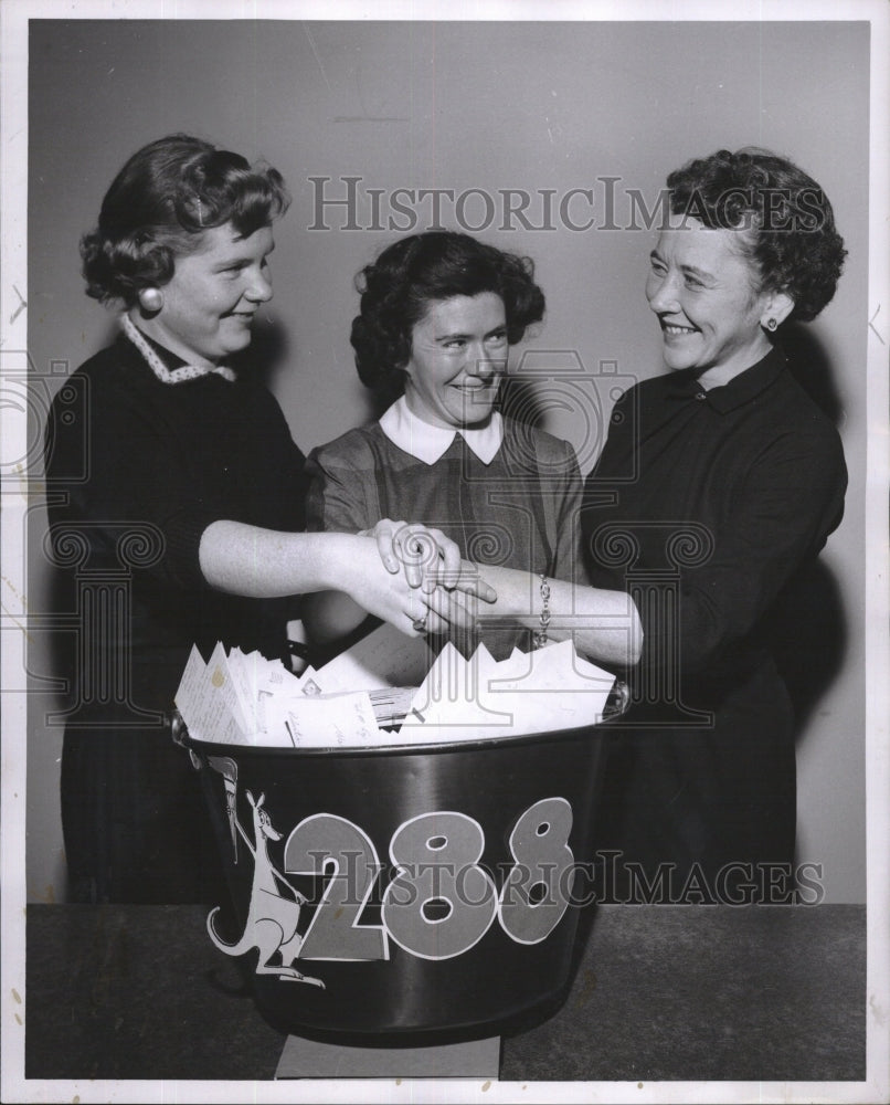 1958 Ann-Marie O'Rourke RCA-Victor phonograph Sullivan Seufert - Historic Images