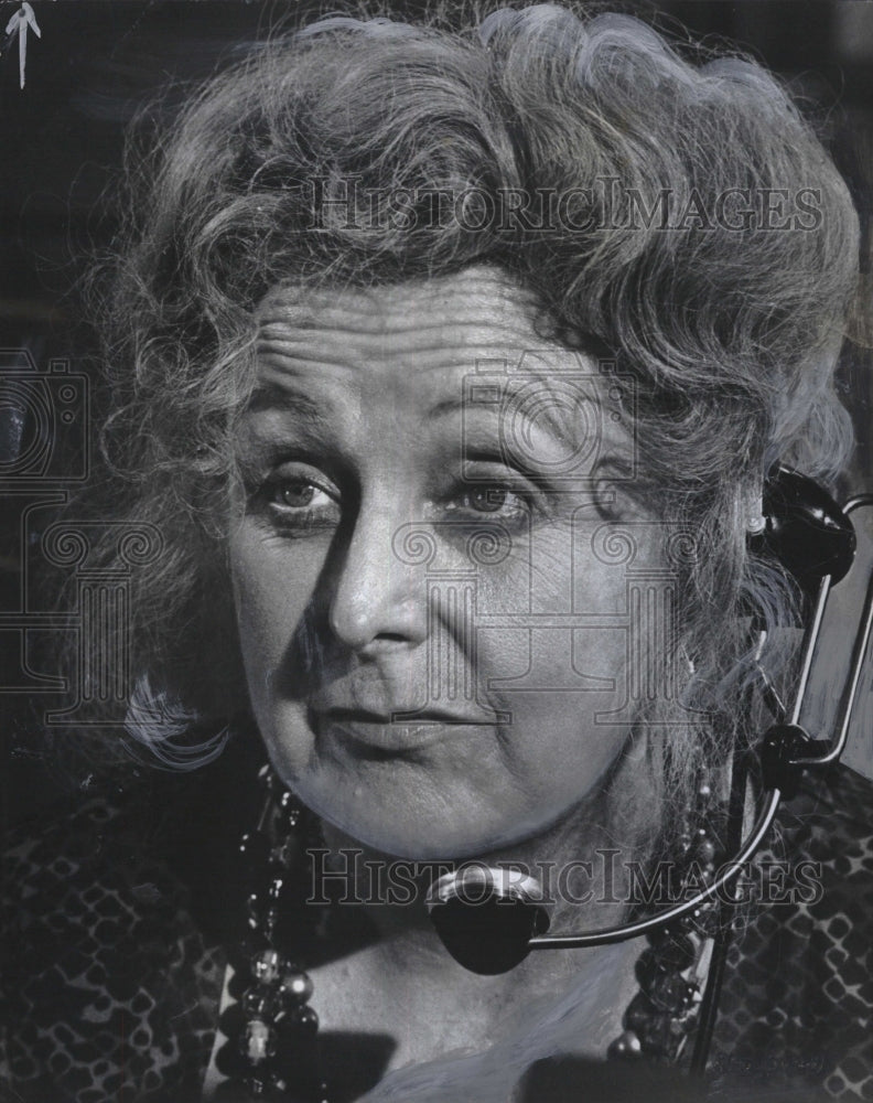 1966 Press Photo Tessie O'Shea The Russians are Coming The Russians are Coming - Historic Images