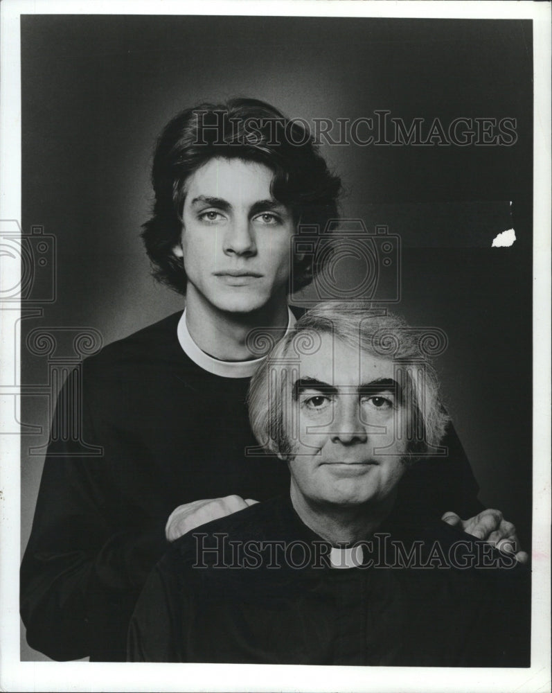 Press Photo Milo O'Shea Eric Roberts Mass Appeal - Historic Images