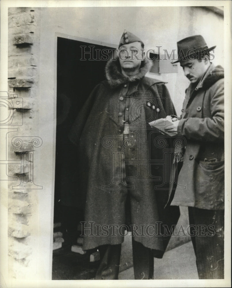 1940 Press Photo Kenneth T. Downs, International News Correspondent - Historic Images