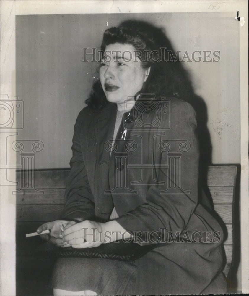 1948 Muriel Wrightman, arrested for murder - Historic Images