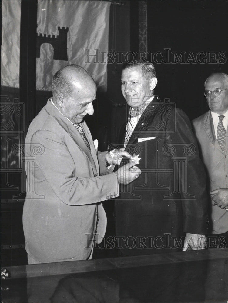 1957 Press Photo John Volpe Awarded Italy&#39;s Highest Decoration - Historic Images