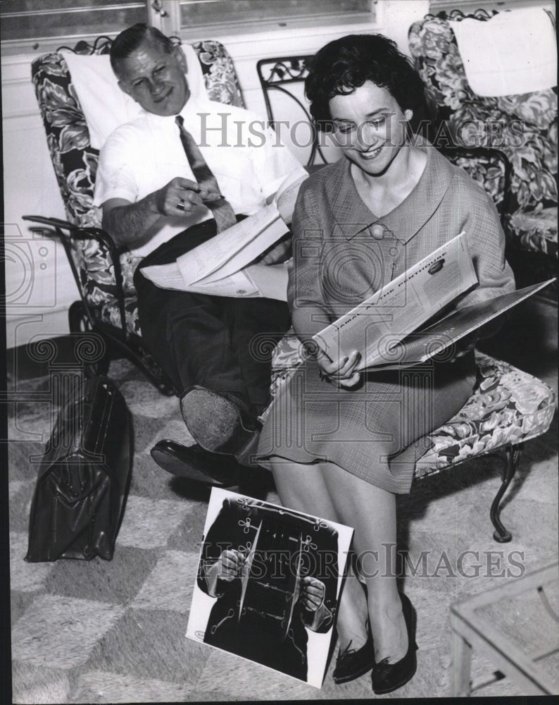 1962 Press Photo Governor & Mrs Volpe Relax - RSM16285 - Historic Images