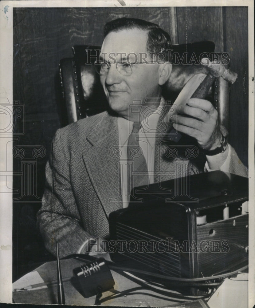 1947 Press Photo Superior Judge Kenneth E. Morrison - Historic Images