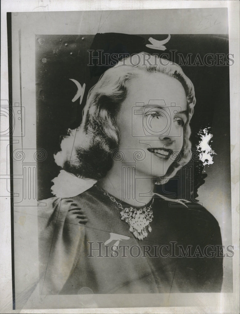 1945 Boston Socialite Polly Cotter - Historic Images