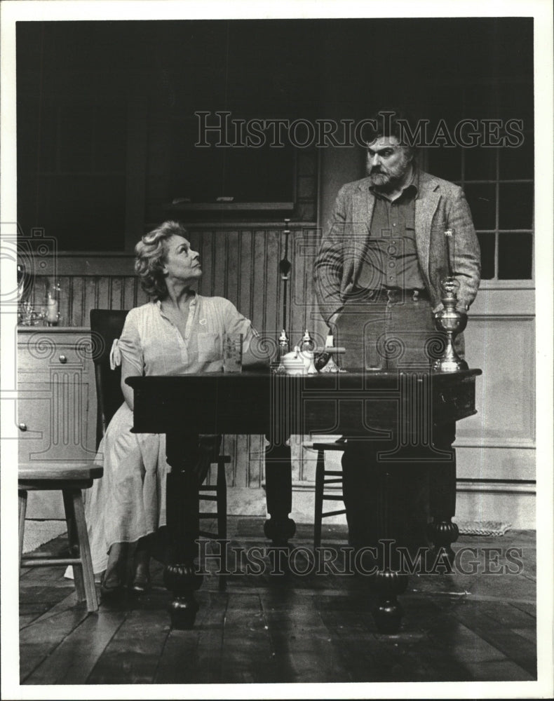 1978 Press Photo Irene Worth and Charles Cioffi in After the season - Historic Images