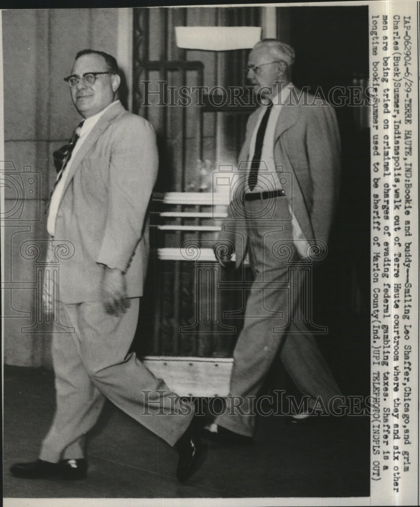 1959 Press Photo Leo Shaffer &amp; Charles Summer charged for Federal gambling Taxes - Historic Images