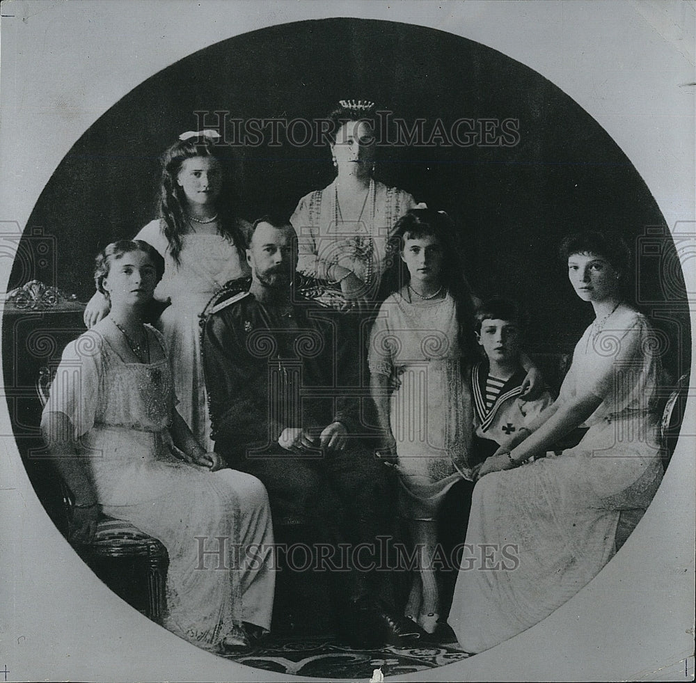 1983 Press Photo Czar Nicholas II and family - Historic Images