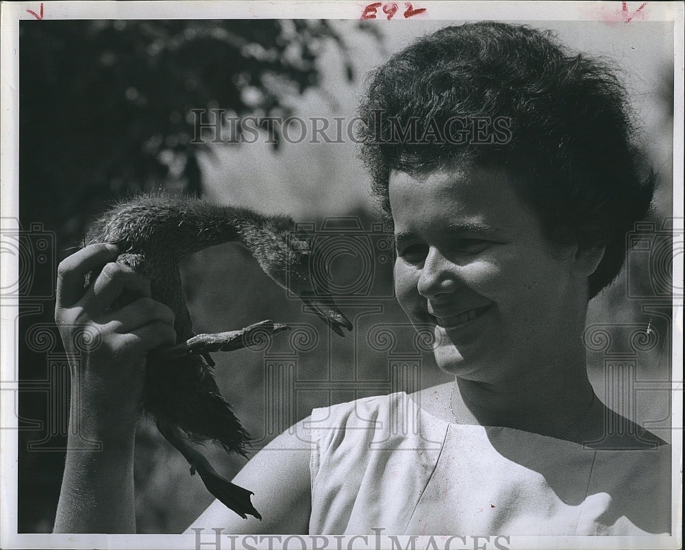 1963 Press Photo Haddie Timberlake holding a duckling - RSM17441 - Historic Images