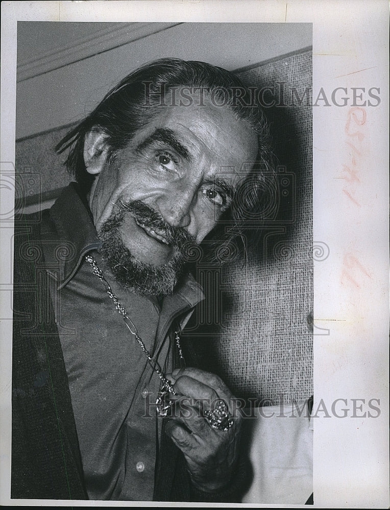 1969 Press Photo Artist Julio de Diego in  Sarasota, Florida - Historic Images