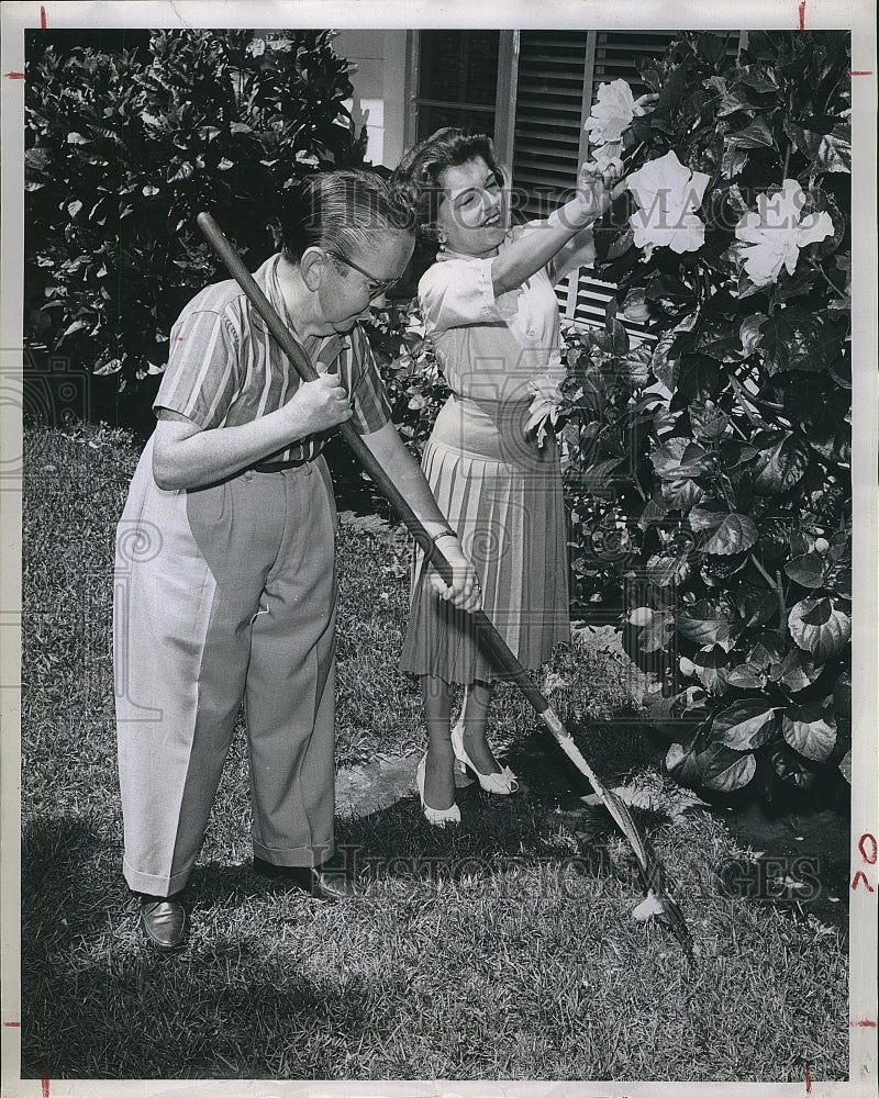 1961 Don &amp; Dottie in their Florida flower garden-Historic Images