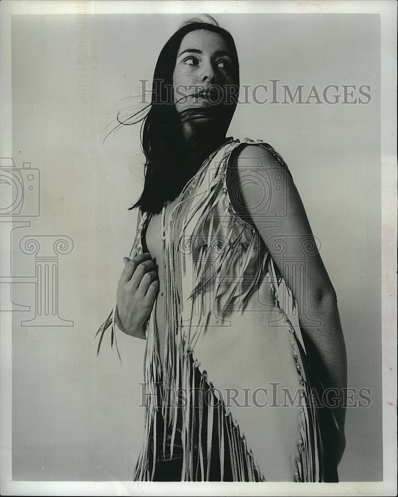 Press Photo Actress Nancy Tier as Kathryn Troy in a film - Historic Images