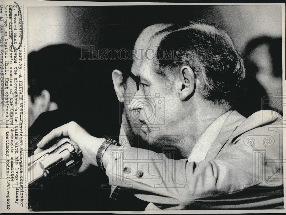 1973 Press Photo E. Howard Hunt at the Senate Watergate Committee - Historic Images