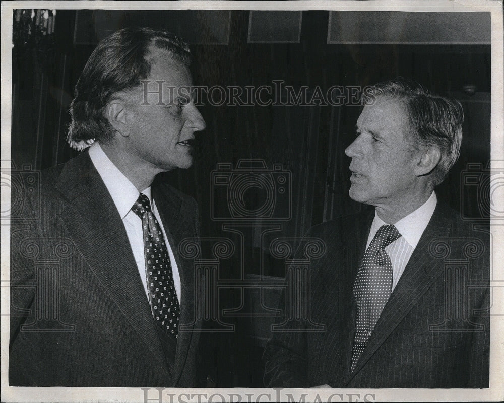 1974 Press Photo Evangelist Billy Graham, Governor Francis Sargent - Historic Images
