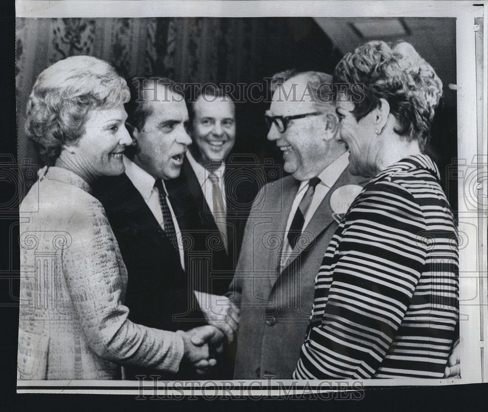 1968 Press Photo Republican Pres Candidate Richard Nixon wife Pat Comedian Andy - Historic Images