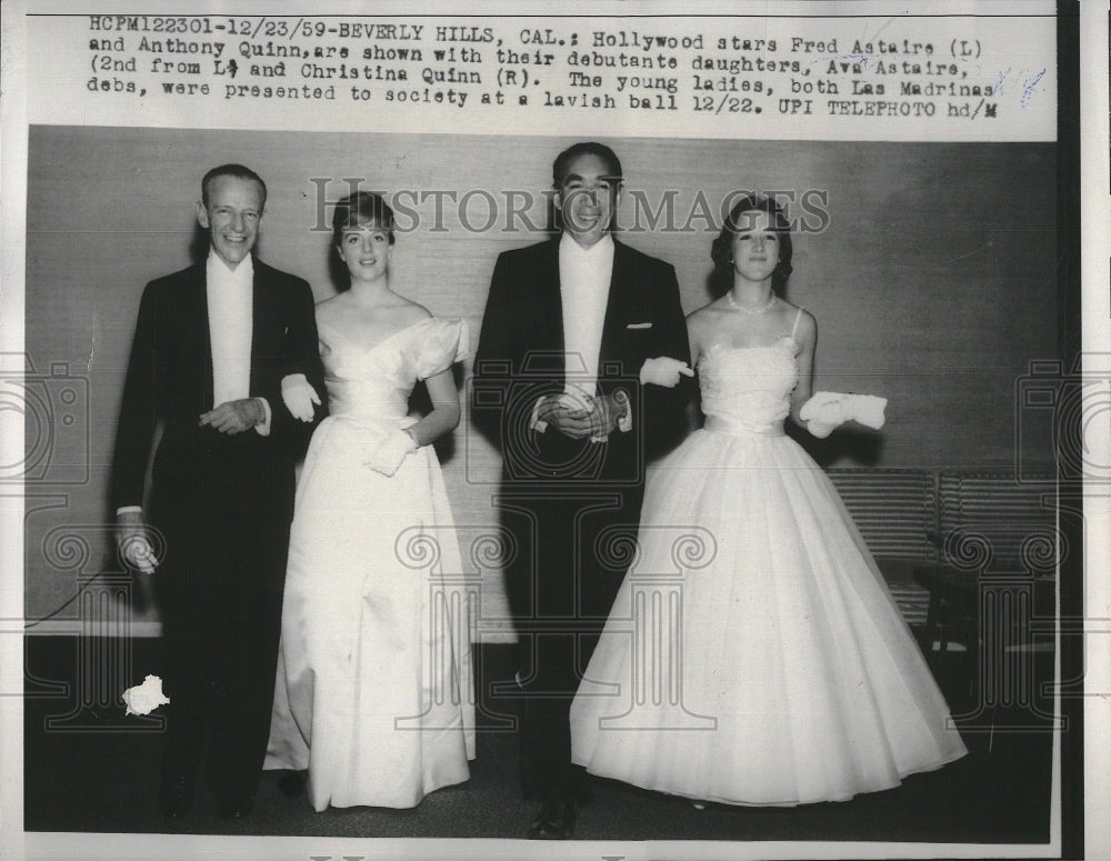 1959 Press Photo Fred Astaire &amp; Anthony Quinn &amp; their daughters Ava &amp; Christina - Historic Images