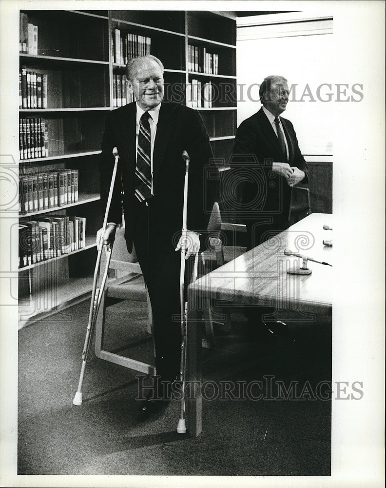 1983 Press Photo Former  President Gerald Ford &amp; Jimmy Carter - Historic Images