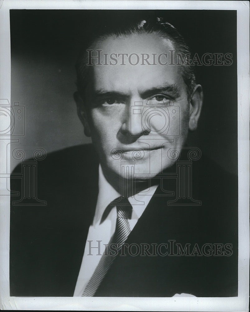 1964 Press Photo Actor Fredric March in &quot;Smalltown&quot; - Historic Images