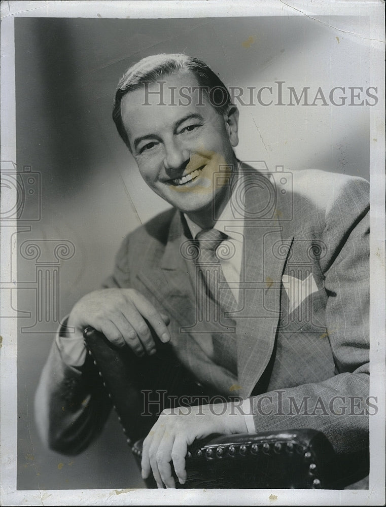 1956 Press Photo Maurice Evans American Actor Stars In Apple Cart Movie Film - Historic Images