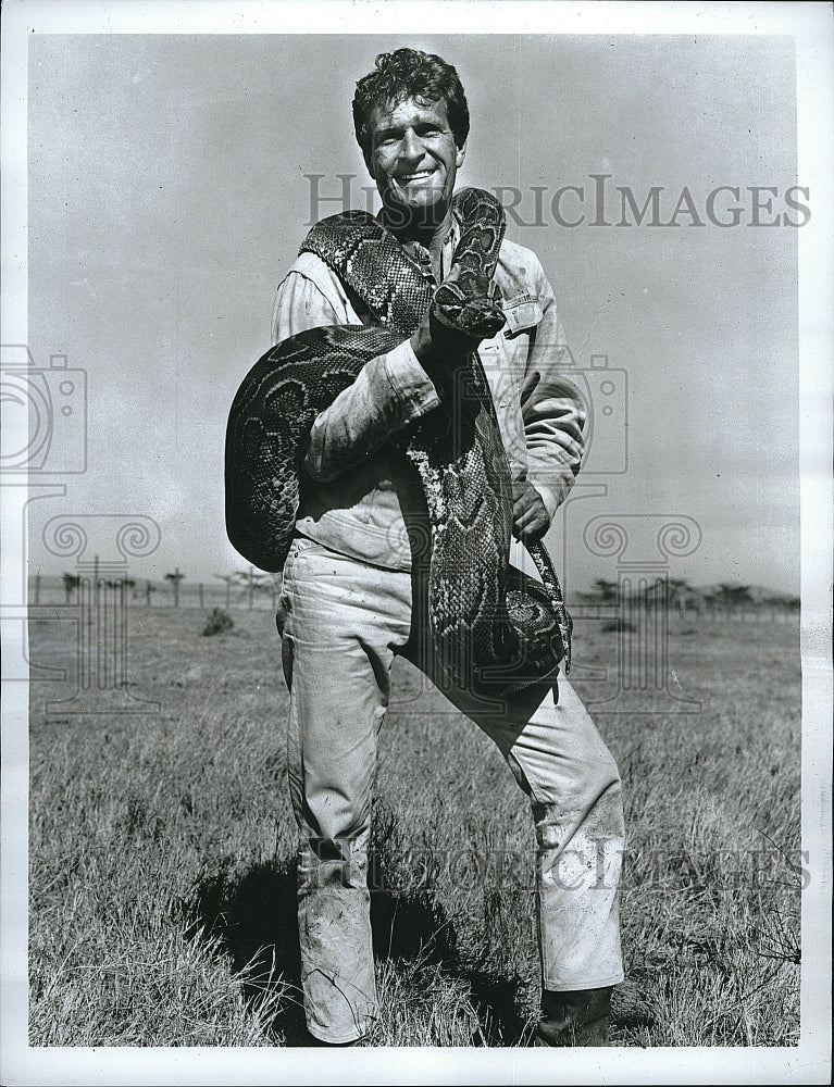 1971 Press Photo Hugh O&#39;Brian in Africa - Texas Style - Historic Images