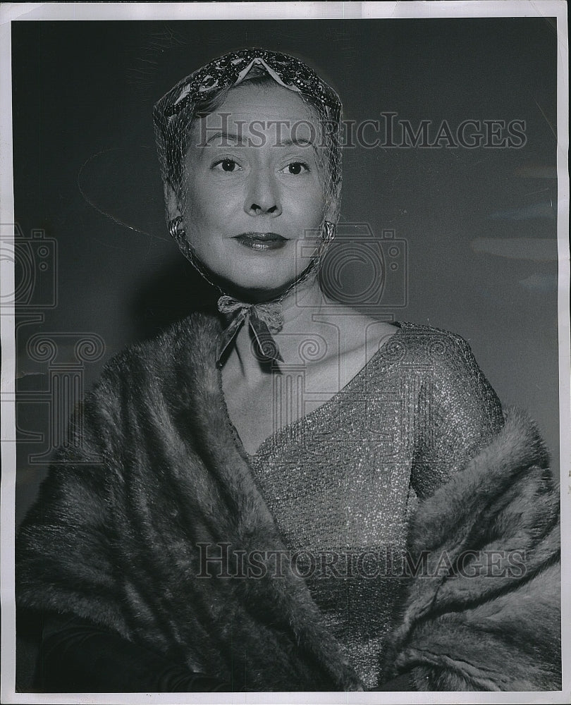 1955 Press Photo Actress Mae Clarke in &quot;When I Was Young&quot; - Historic Images