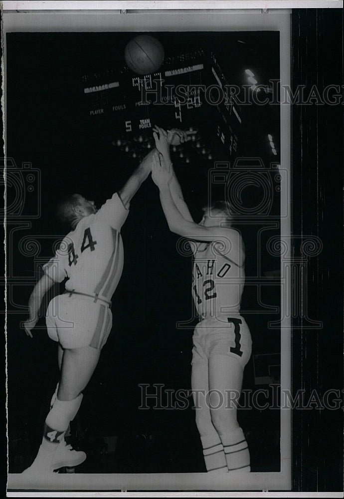 1965 Press Photo Charlie Williams Arrested For Point Shaving Scandal - Historic Images