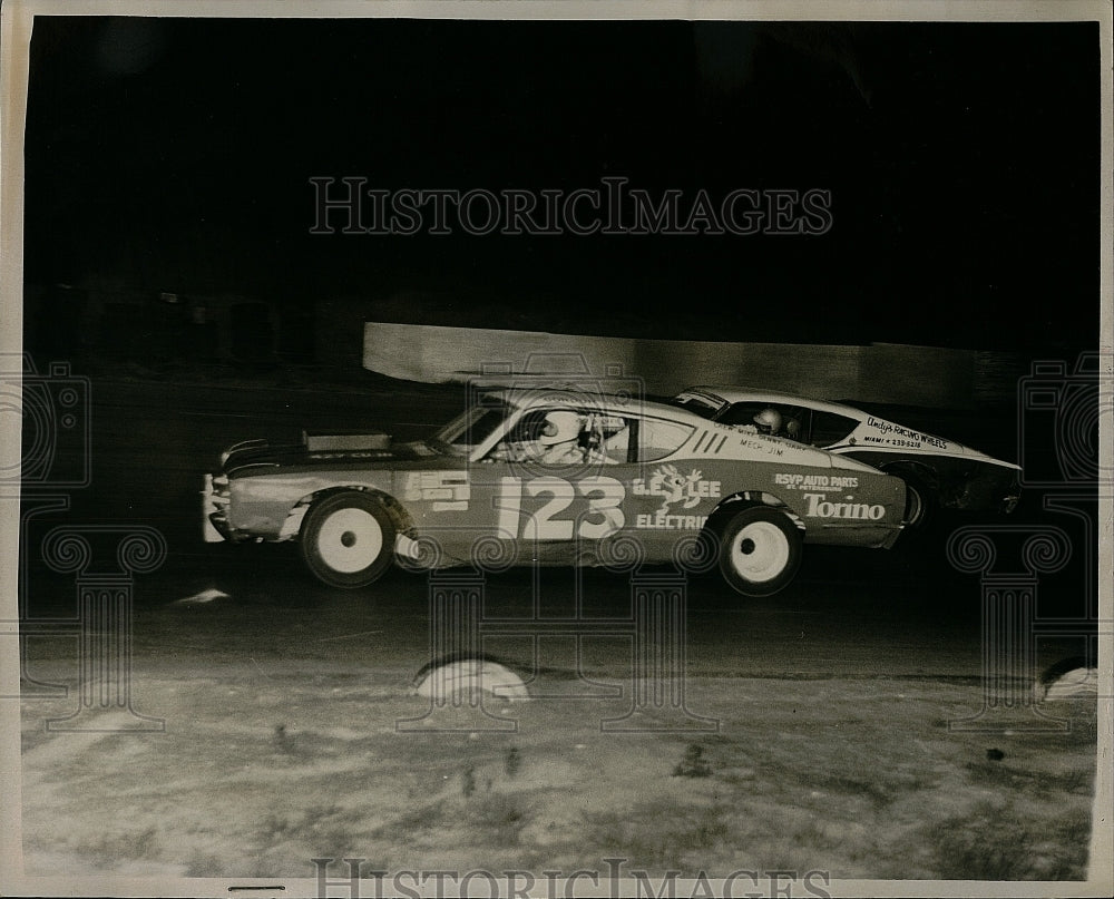 1972 Press Photo Gordon Lee racing at Sunshine Speedway - Historic Images