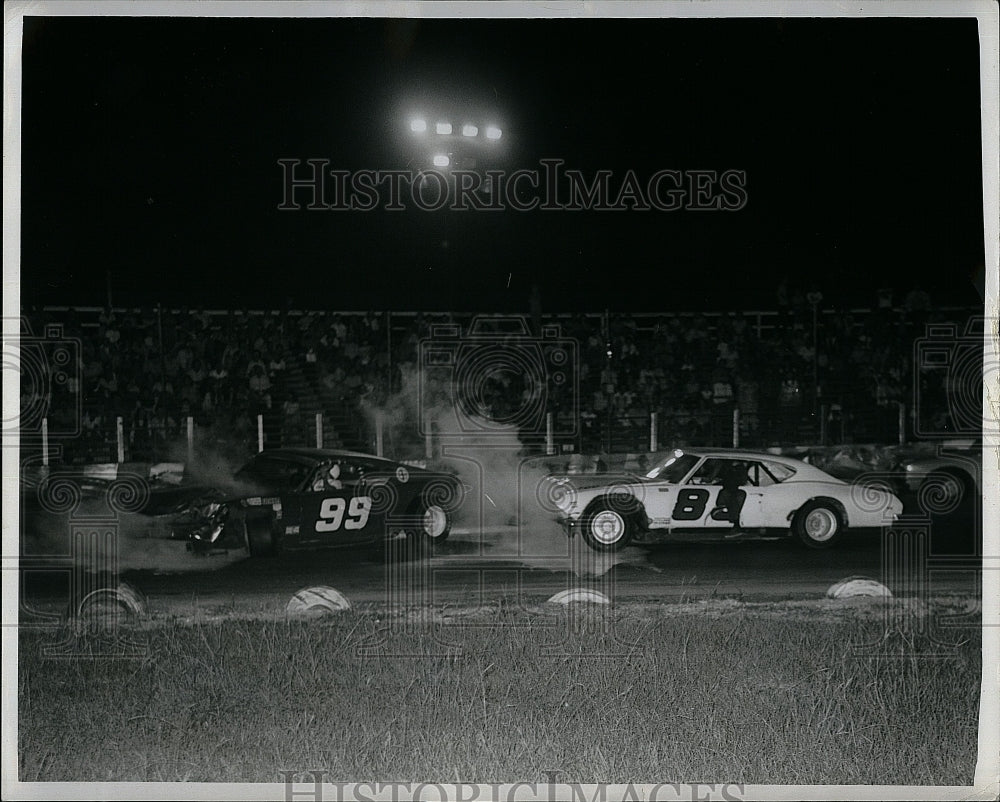 1972 Press Photo Auto Racing Cars, Accident, Steve Moore, Don Lyons - Historic Images