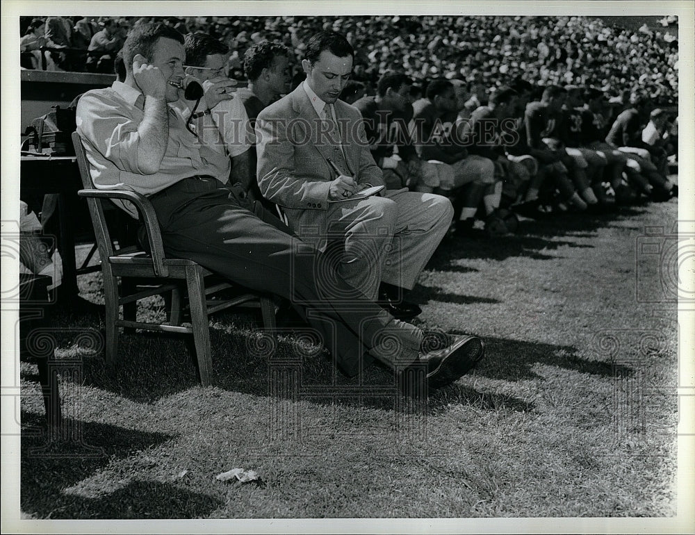 1954 Press Photo New Notre Dame Football Coach Terry Brennan - Historic Images