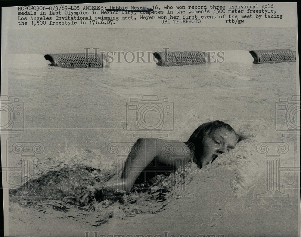 1969 Press Photo Swimmer Debbie Meyer Wins 1500 Meter Freestyle Event - Historic Images
