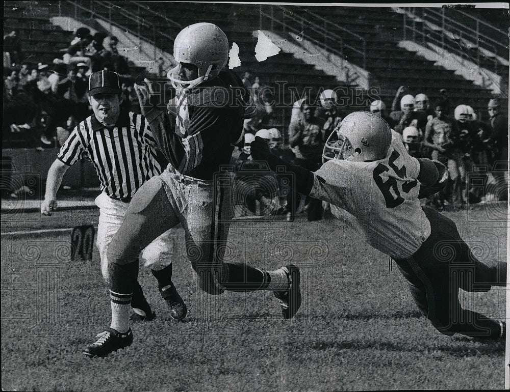1972 Press Photo Westinghouse's Zeke Harris touchdown - Historic Images