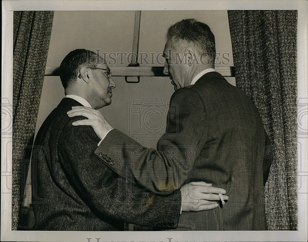 1953 Press Photo Cardinal's Owner Fred Saigh with Baseball Commissioner Frick - Historic Images