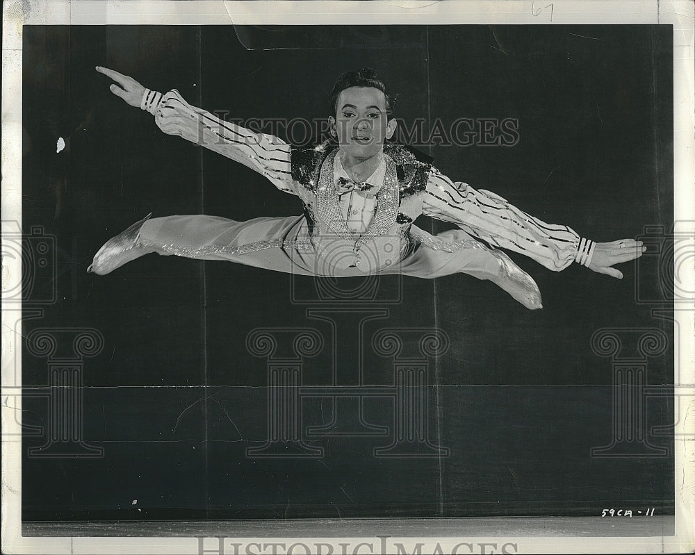 1959 Press Photo Ice Capades Star Ronnie ROberts - Historic Images