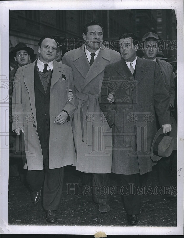 1947 Press Photo Boxer Max Baer, Izzy Grove, and Dolly Stark - Historic Images