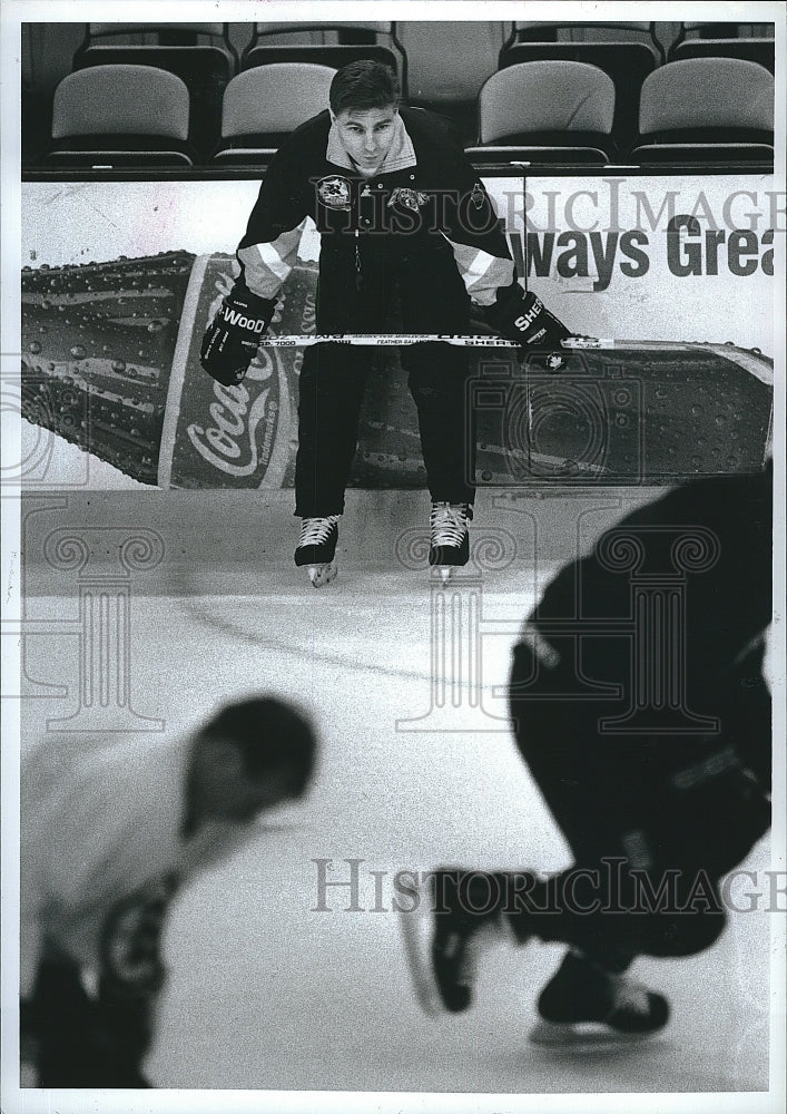 1996 Press Photo Steve Kasper of Boston Bruins. - Historic Images