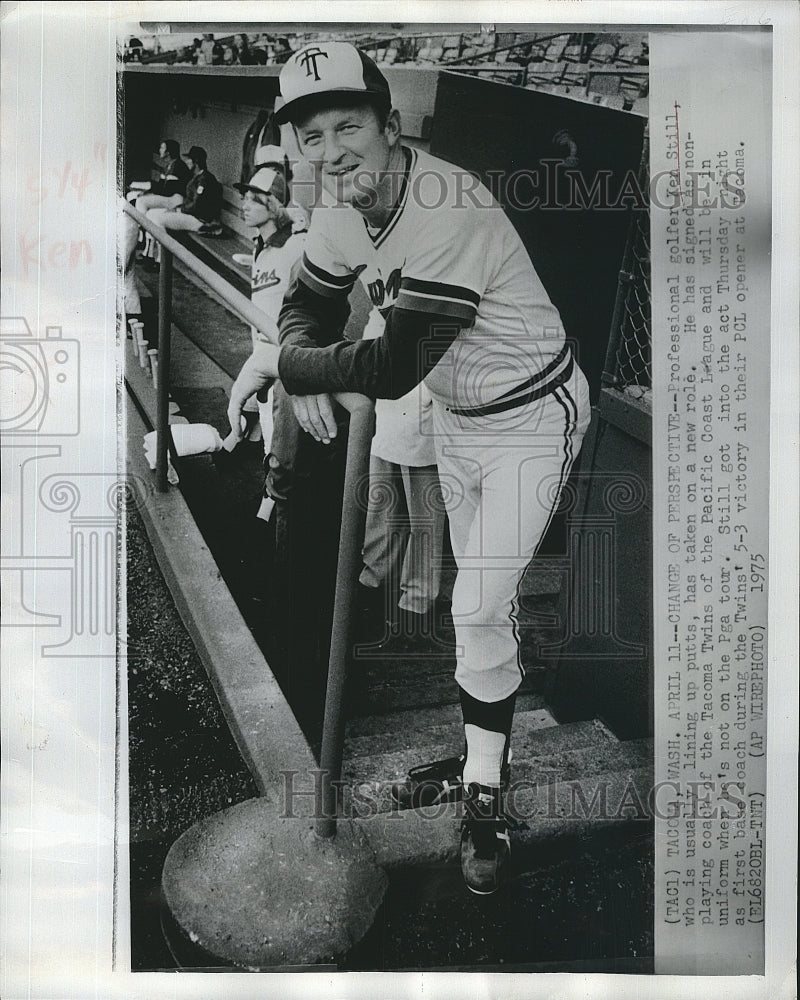 1975 Press Photo Twins Player Ken Still During Game - Historic Images