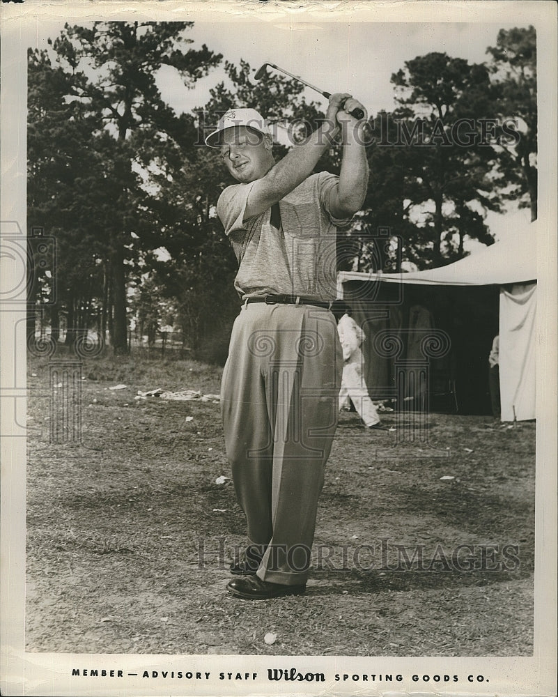 Press Photo Billy Maxwell, Wilson sporting goods golf staff member - Historic Images