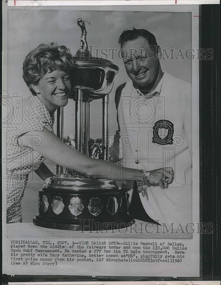 1962 Press Photo Billy Maxwell, & wife after he wins golf tournament - Historic Images