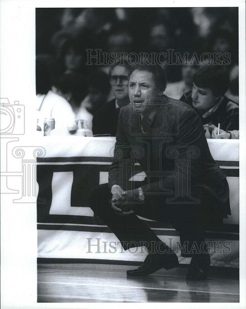 1987 Press Photo Lenny Wilkins coach Of Cleveland Cavaliers - Historic Images