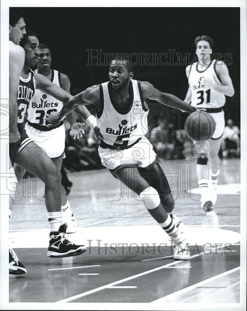 1990 Press Photo Washington Bullets Player Darrell Walker - Historic Images
