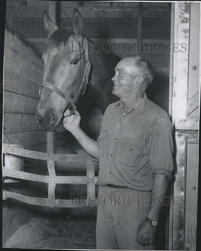 1966 Press Photo W.C. Trafton Ace Platique - Historic Images