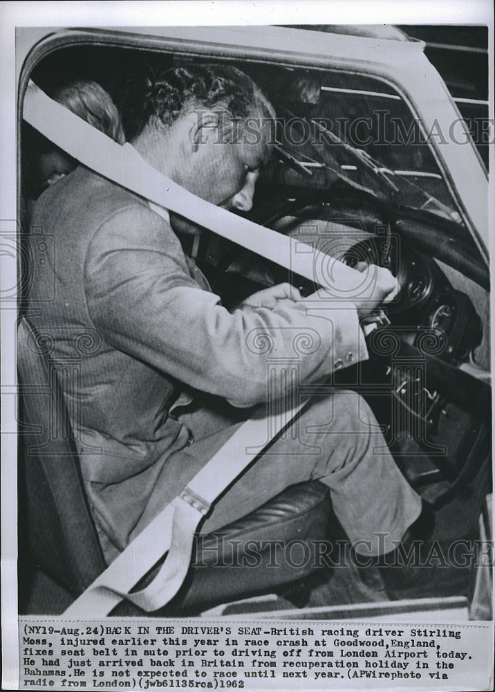 1962 Press Photo British Race Driver Stirling Moss Driving Away London Airport - Historic Images