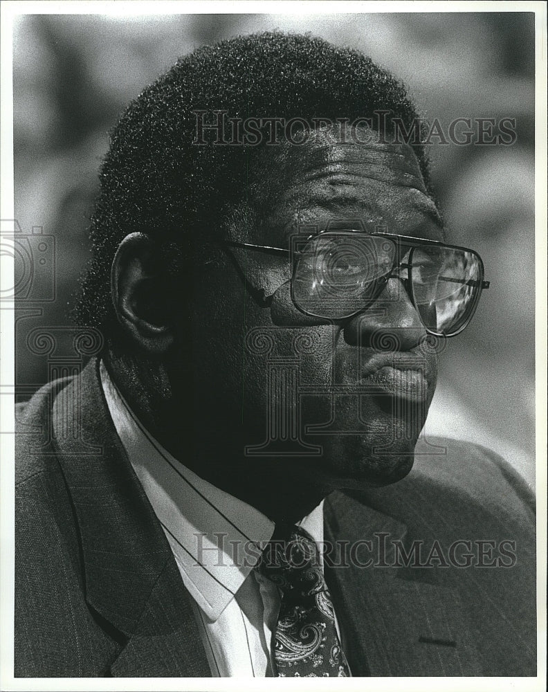 1989 Press Photo Head basketball coach Willis Reed - Historic Images