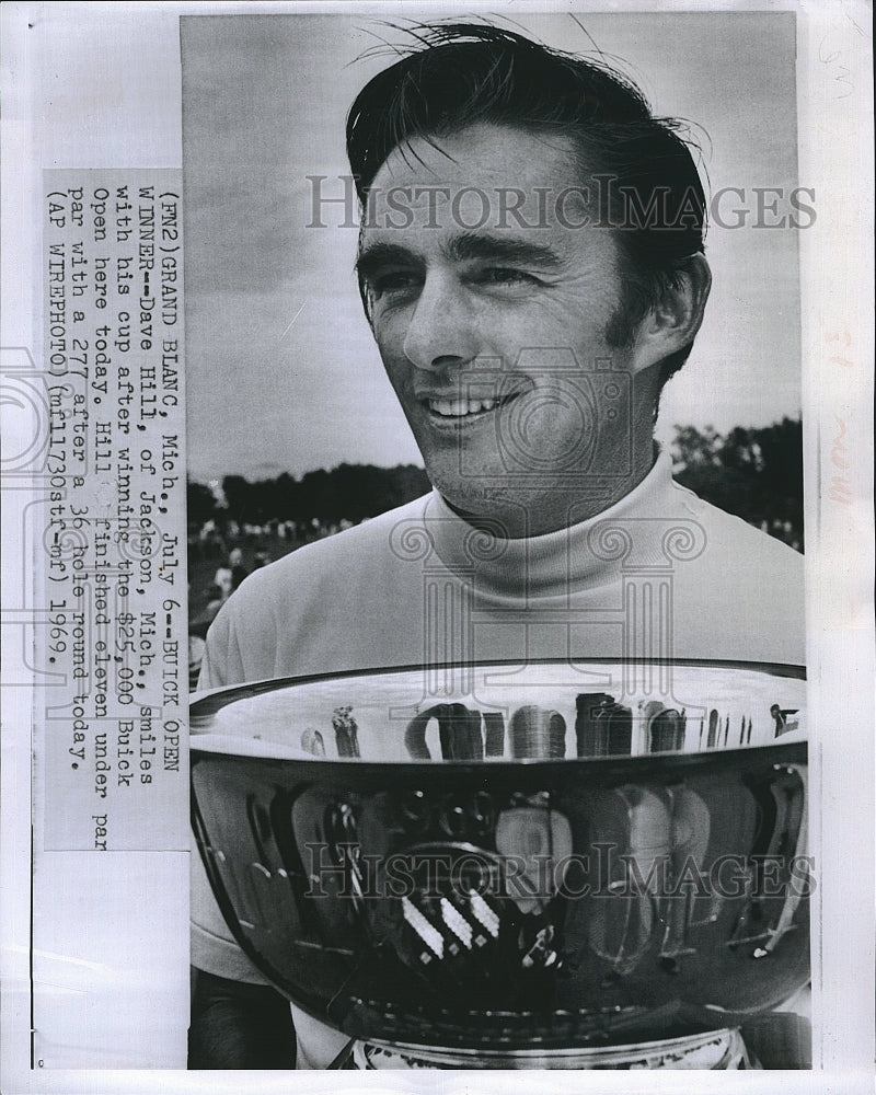 1969 Press Photo Dave Hill,golfer after winning Buick Open - Historic Images