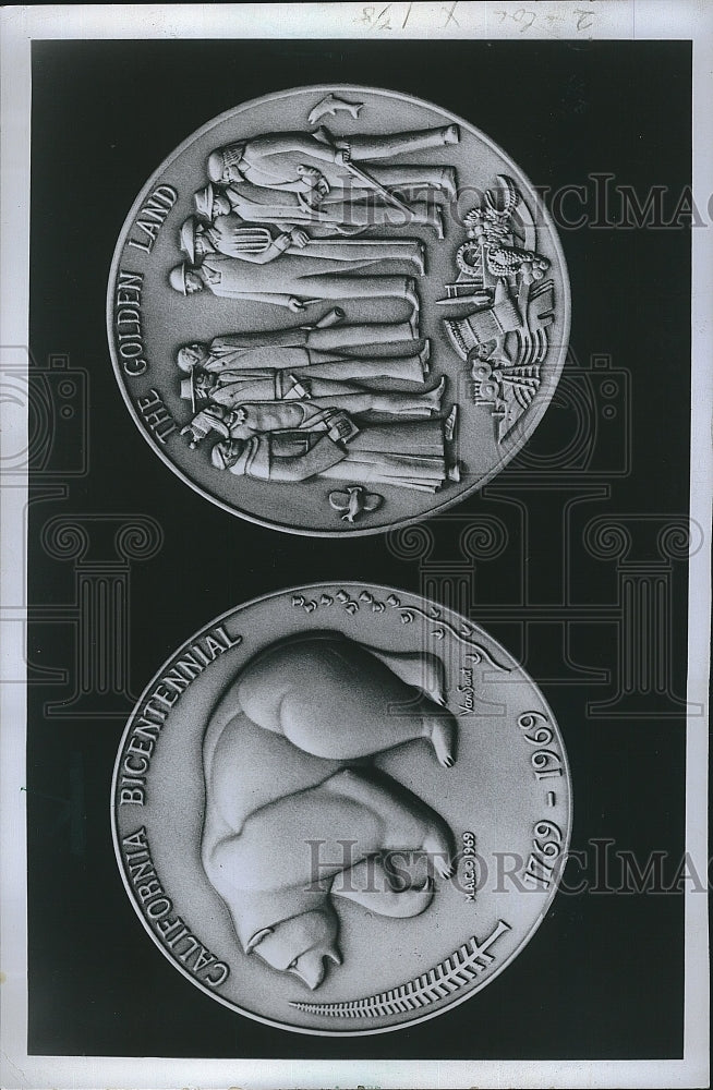 1969 Press Photo California 200th Anniversary Medal Back And Front - Historic Images