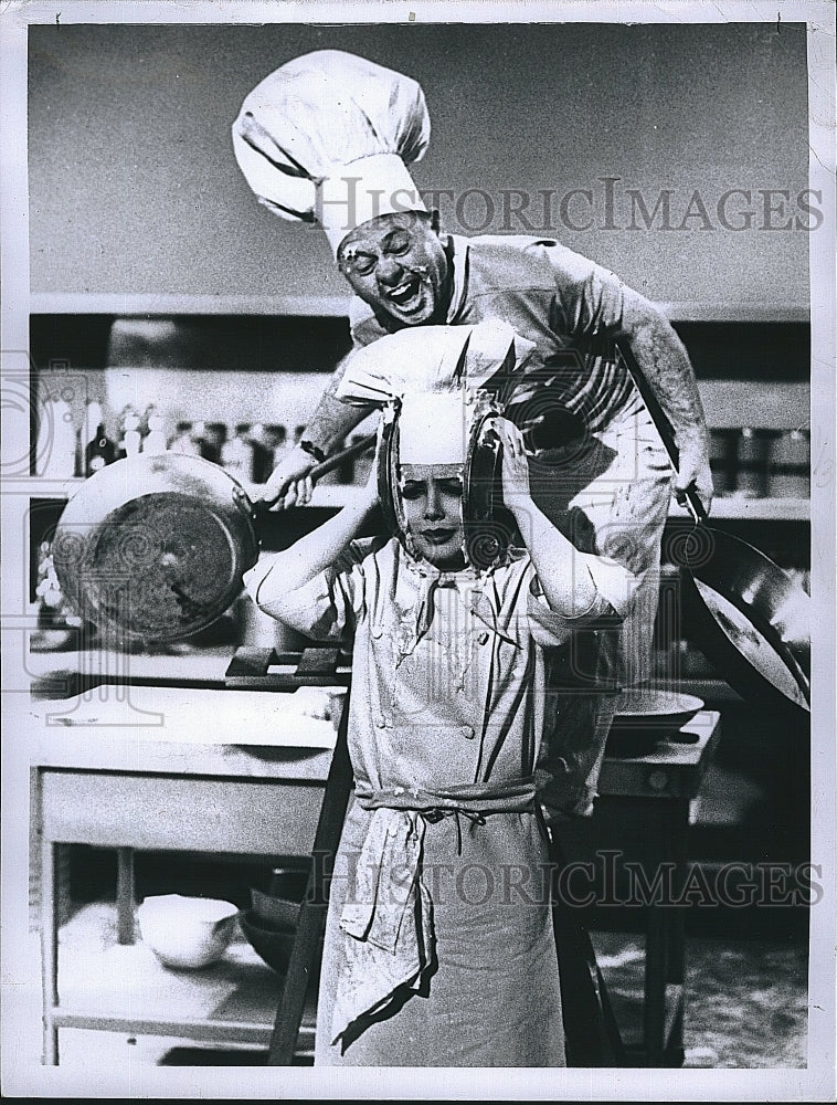 1962 Press Photo Actor Mickey Rooney, Cara Williams In Pete And Gladys - Historic Images