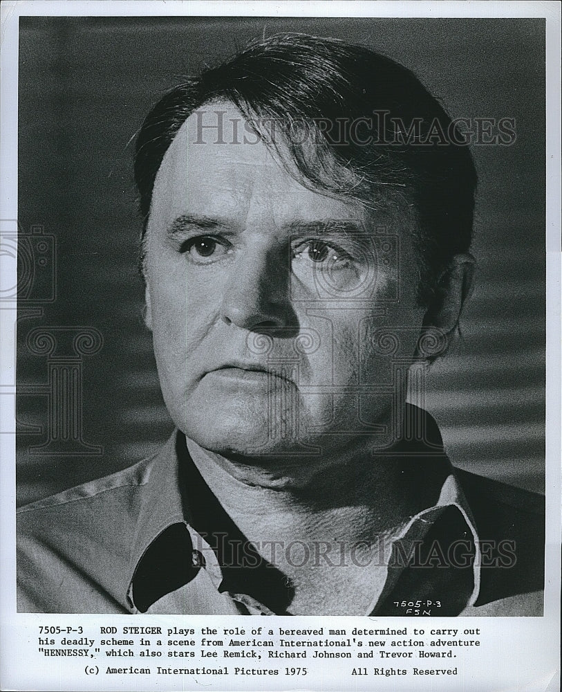 1975 Press Photo Actor Rod Steiger In Hennessy - Historic Images