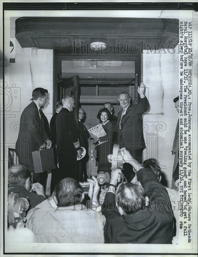 1966 Press Photo President Johnson &amp; First Lady at Bethseda Naval Hospital - Historic Images